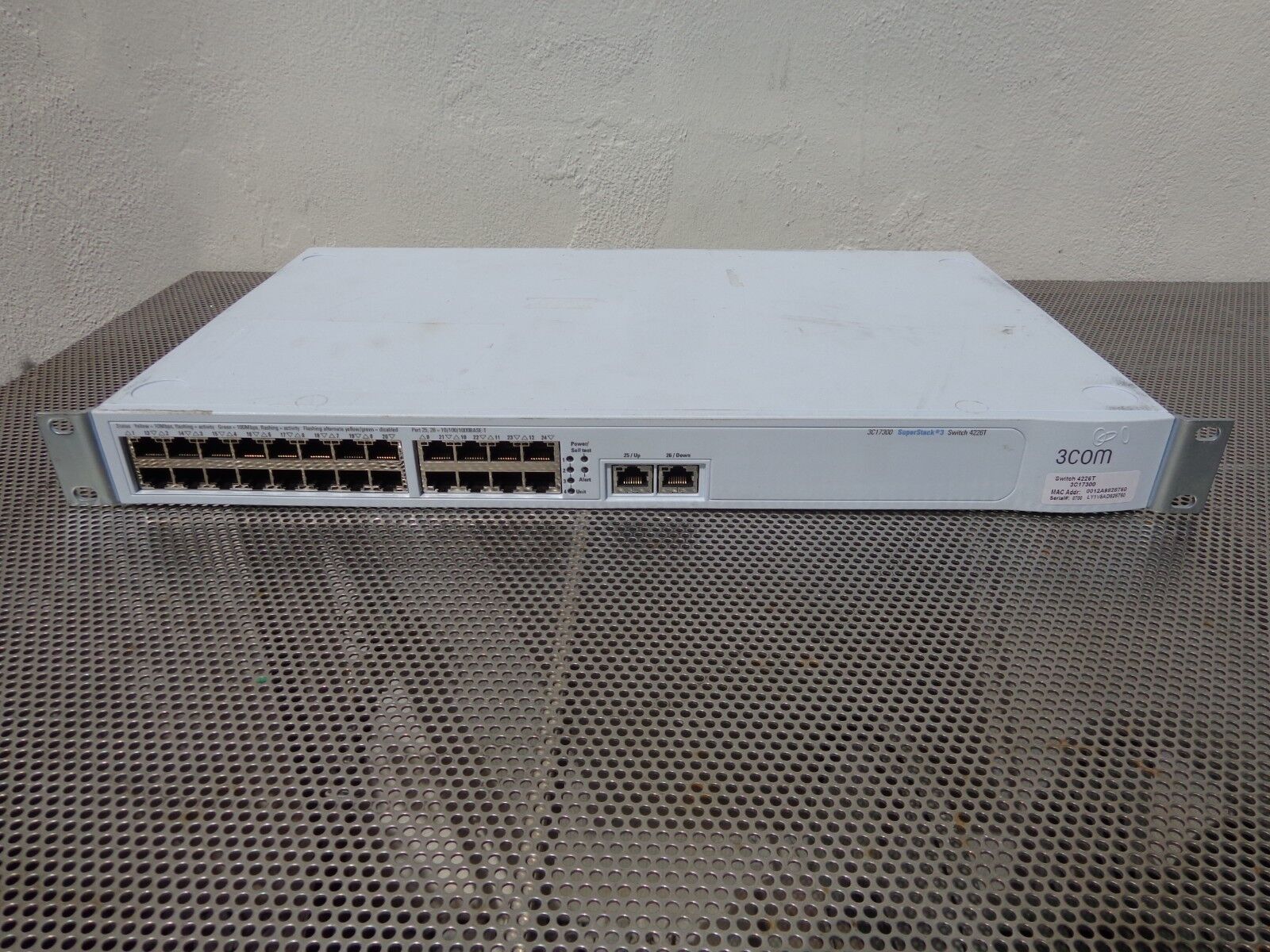 3COM 3C17300 Superstack 3 4226T 26-Port Network Switch