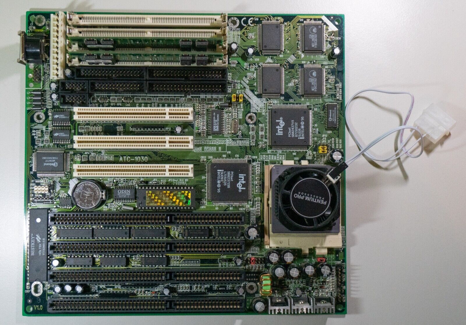Pentium 100 CPU + Socket 7 motherboard + 16MB RAM