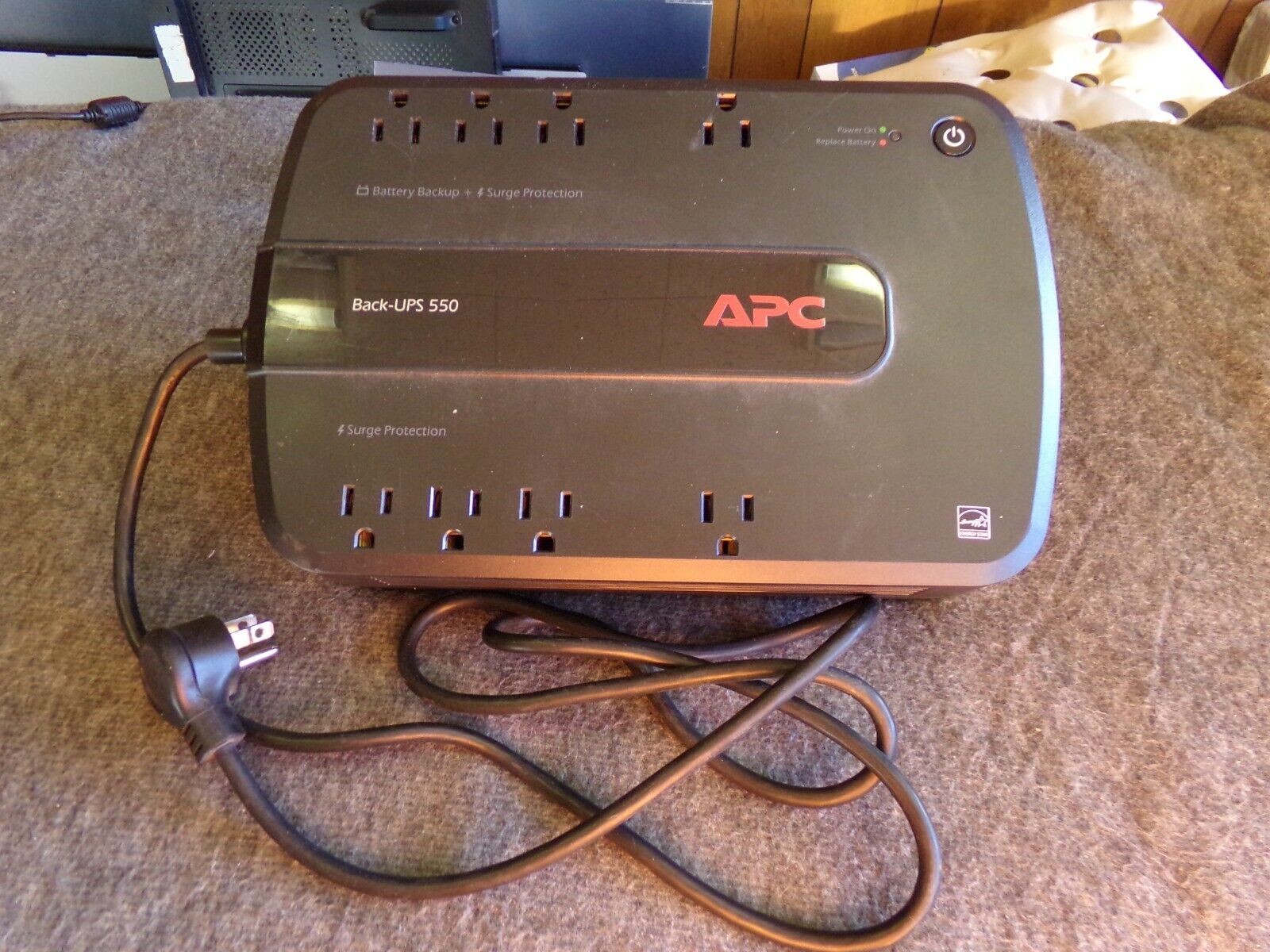 APC  Battery Back Up BE550G