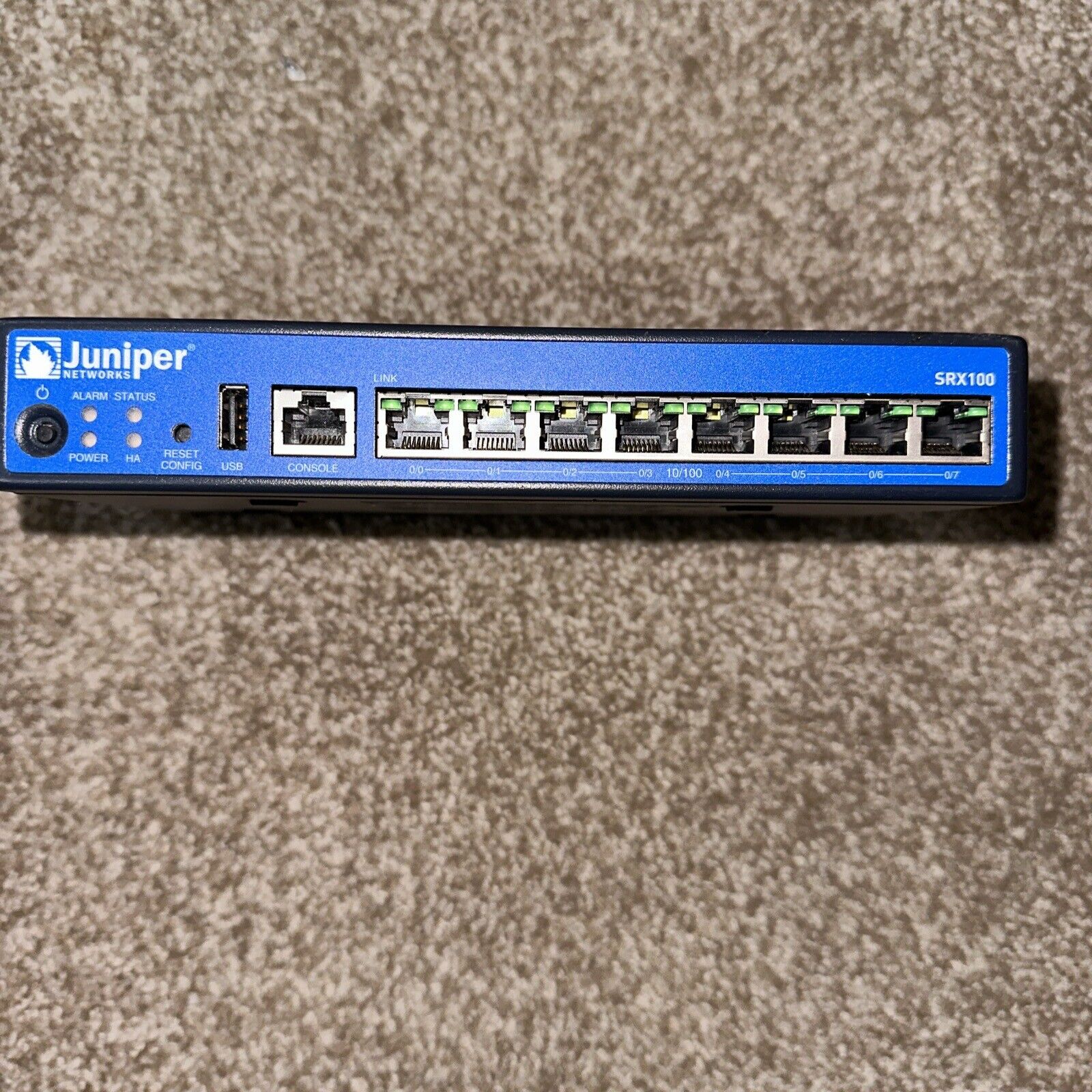 Juniper SRX-100   8 Ports Series Services Gateway
