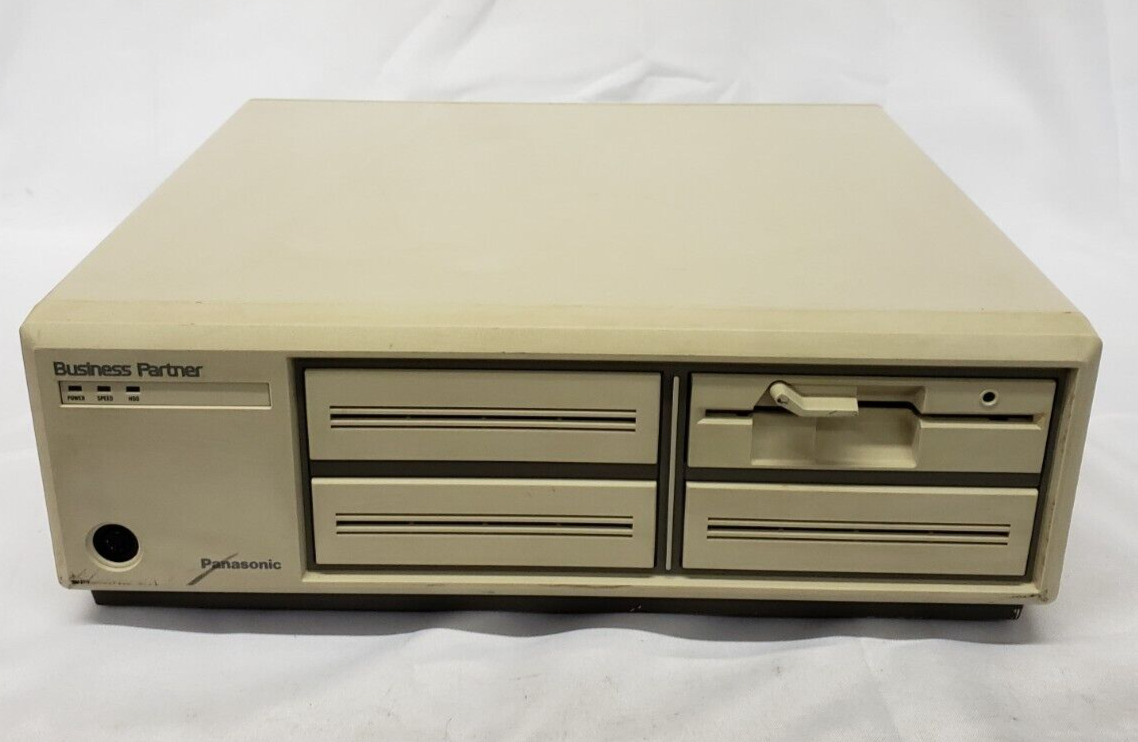 Vintage Panasonic Business Partner Computer FX-600F1 | Powers on, unable to test