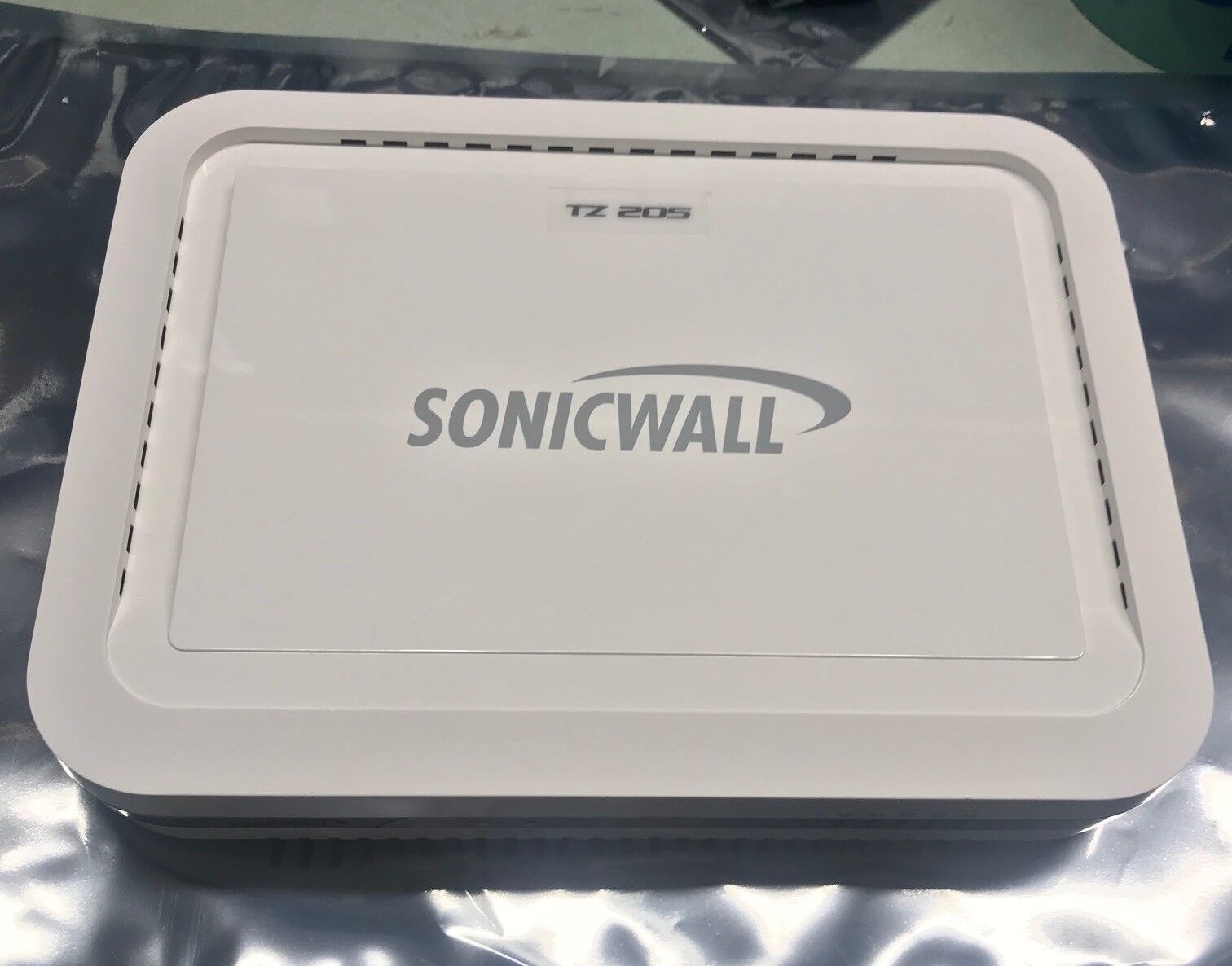 Sonicwall TZ205 Unlimited Nodes Firewall APL22-09D
