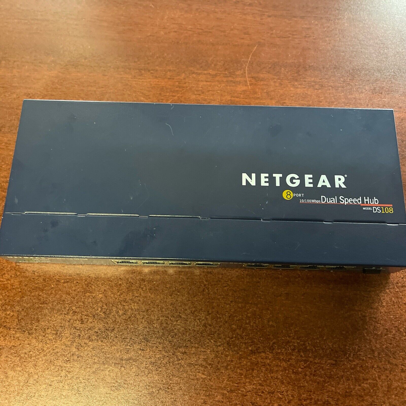 NETGEAR DS108 8-Port 10/100 Mbps Dual Speed Hub No Power Adapter Tested Working