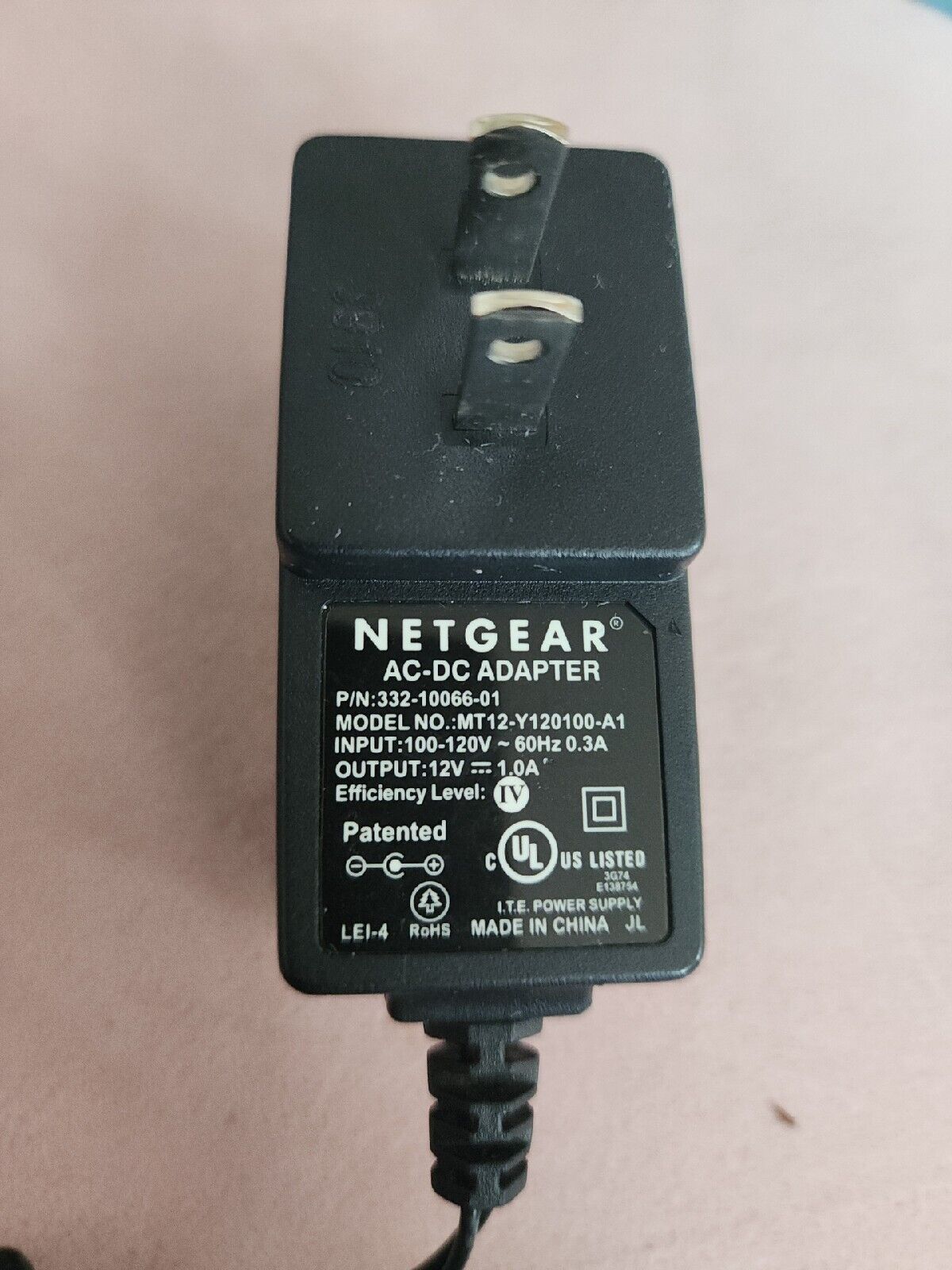 Netgear 332-10066-01 Plug For Router. 