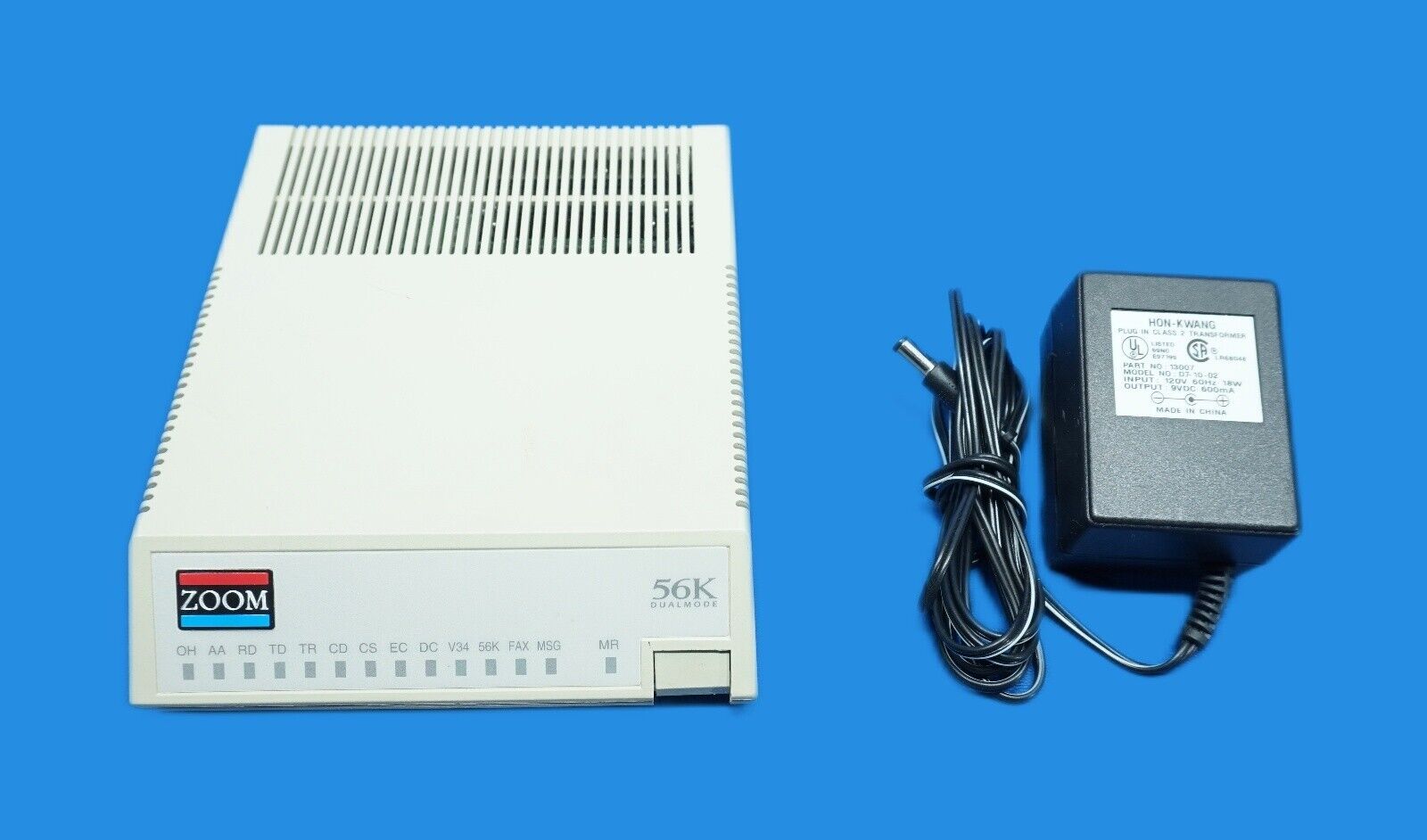 Vintage Zoom 2945L external 56K dualmode fax modem