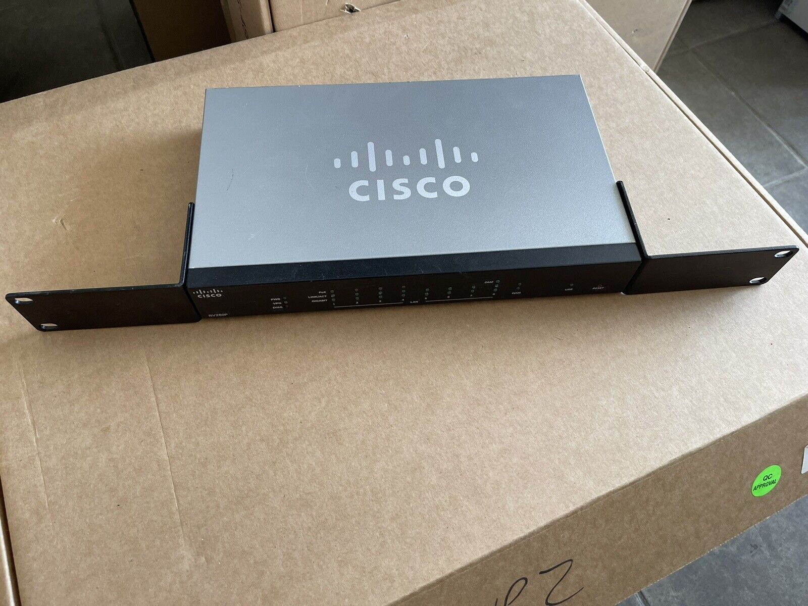 cisco VPN Router RV260p +AC