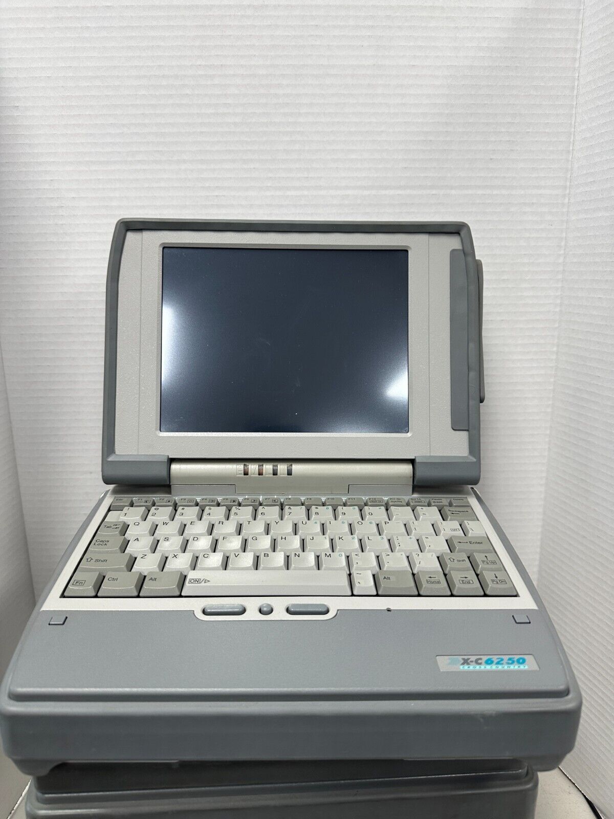 Itronix Military-Grade Laptop X-C 6250, LOT OF 4, DOES NOT POWER ON, NO BATT #04