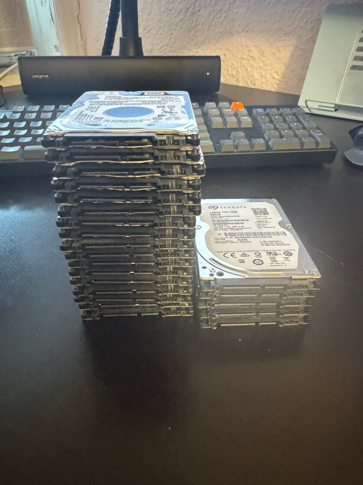 Lot of 18  WD Black WD5000LPLX 500GB 2.5  and Lot of 5 Seagate Western Digital W