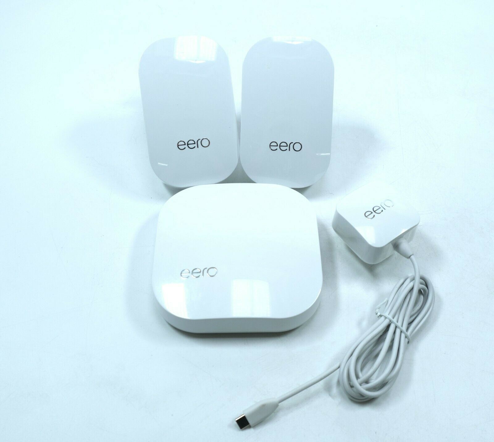 Mesh Wi-Fi 5 System (1 eero + 2 eero Beacons), 2nd Generation - White