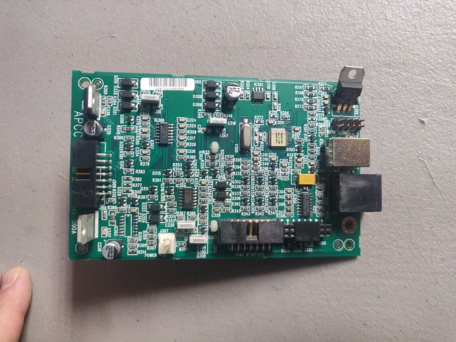 APC 640-1090A SMX100 APCC Comm Board USB Console Used Working