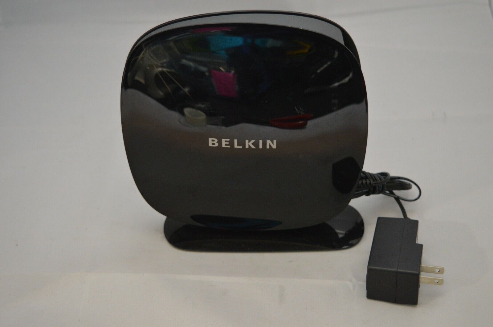Belkin EA6200 300 Mbps 4-Port 10/100 Wireless N Router (F9K1102)