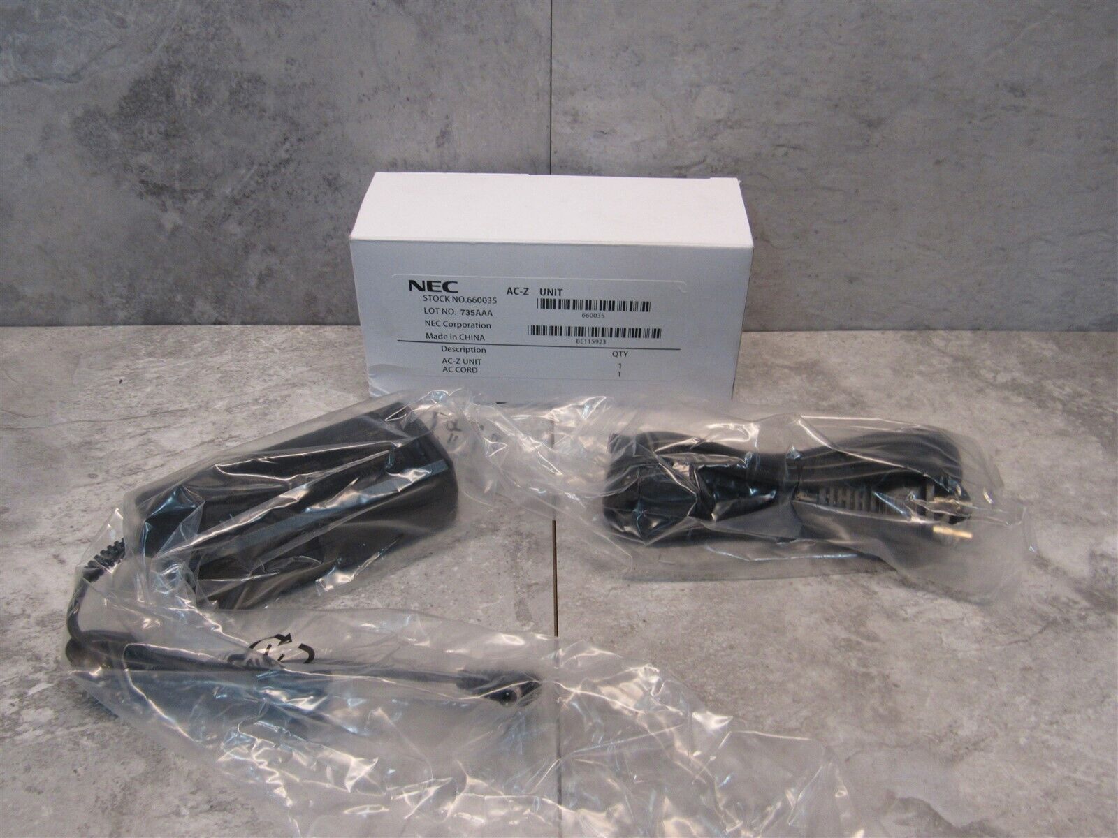 NEW GENUINE NEC 27V 1.1A AC-Z Unit GXE-000083-001-00 AC Adapter DVW2711N-4624Z