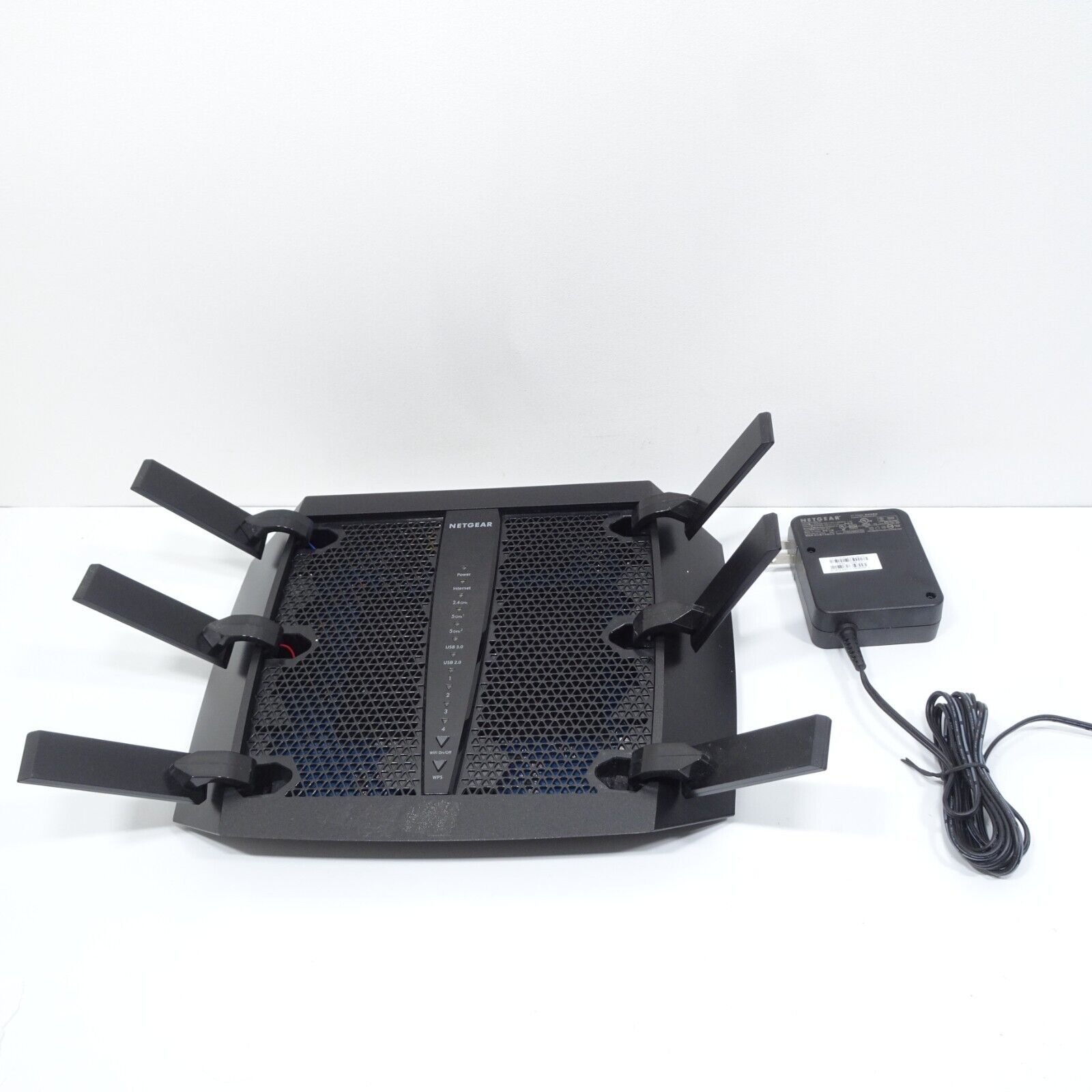 Netgear Nighthawk X6 R8000 AC3200 Tri-Band 4-Port Gigabit Wireless AC Router