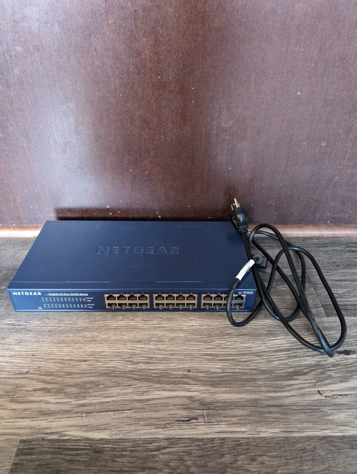 Netgear JFS524 ProSafe 24 Port 10/100 Unmanaged Network Switch, Tested and Works