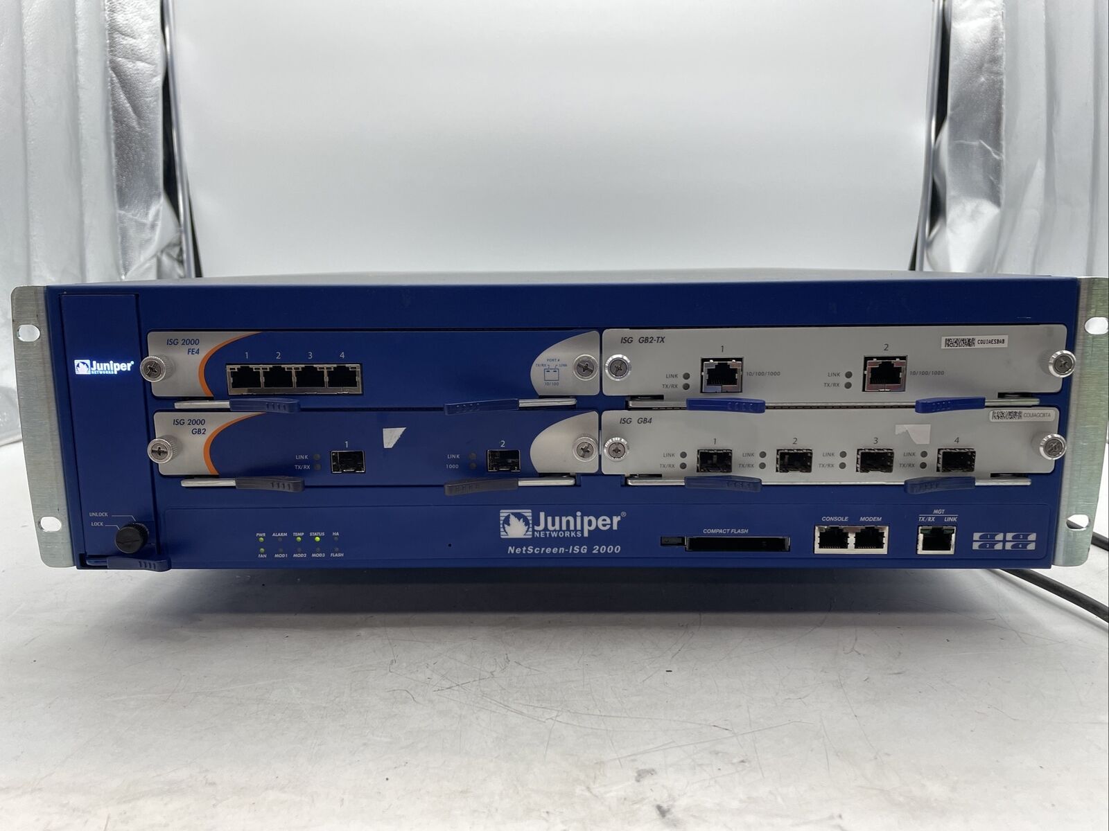 Juniper Security Netscreen ISG-2000 With Modules MW3I4