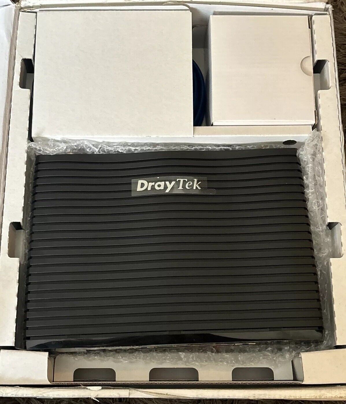DrayTek Vigor V2927AC Dual-WAN Security Firewall Router New In Ugly Box