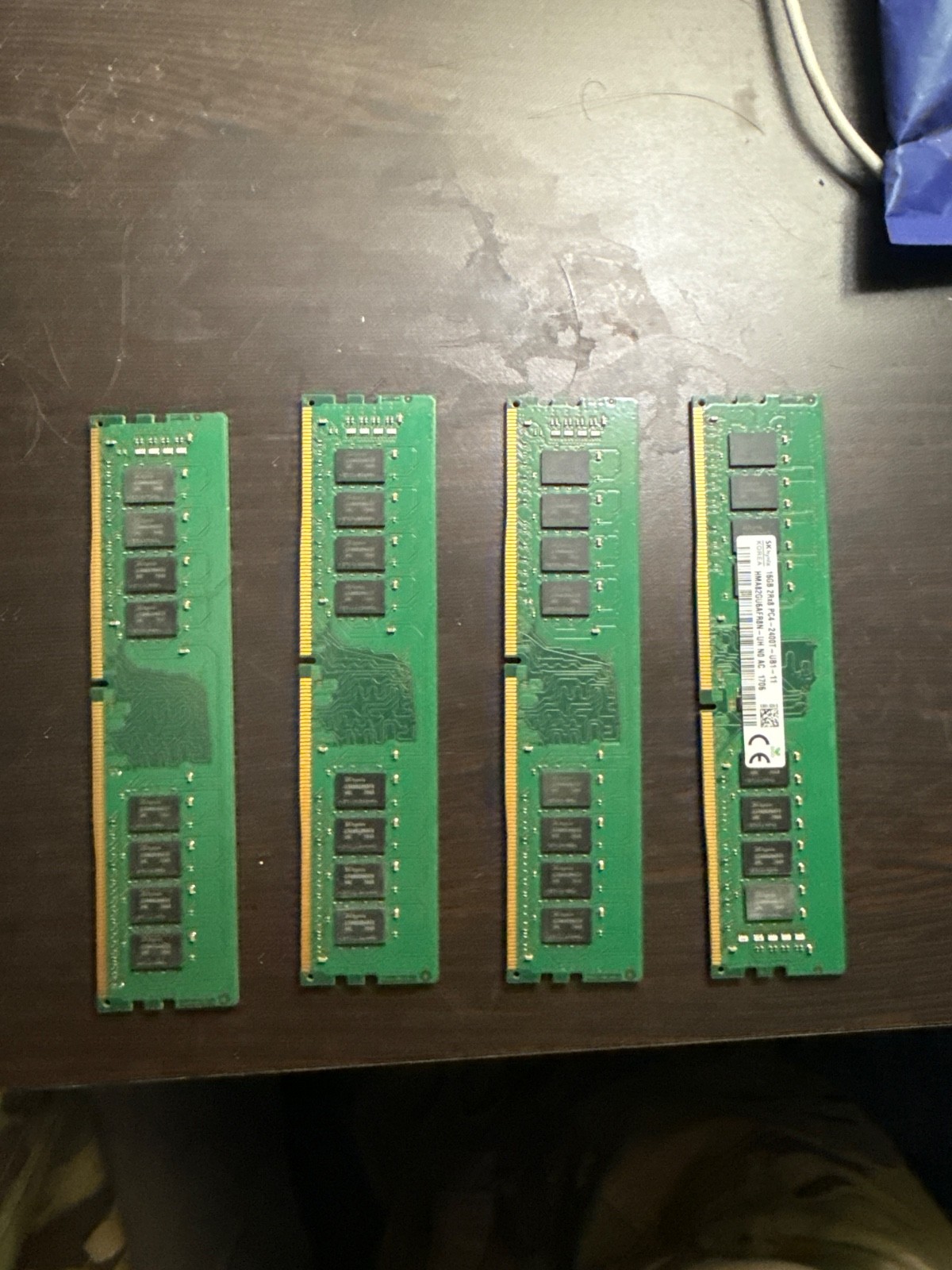 [lot Of 4] SK hynix 64GB (4x16GB) DDR4 2Rx8 PC4 - 2400T -UB1 - 11 HMA82GU6AFR8N