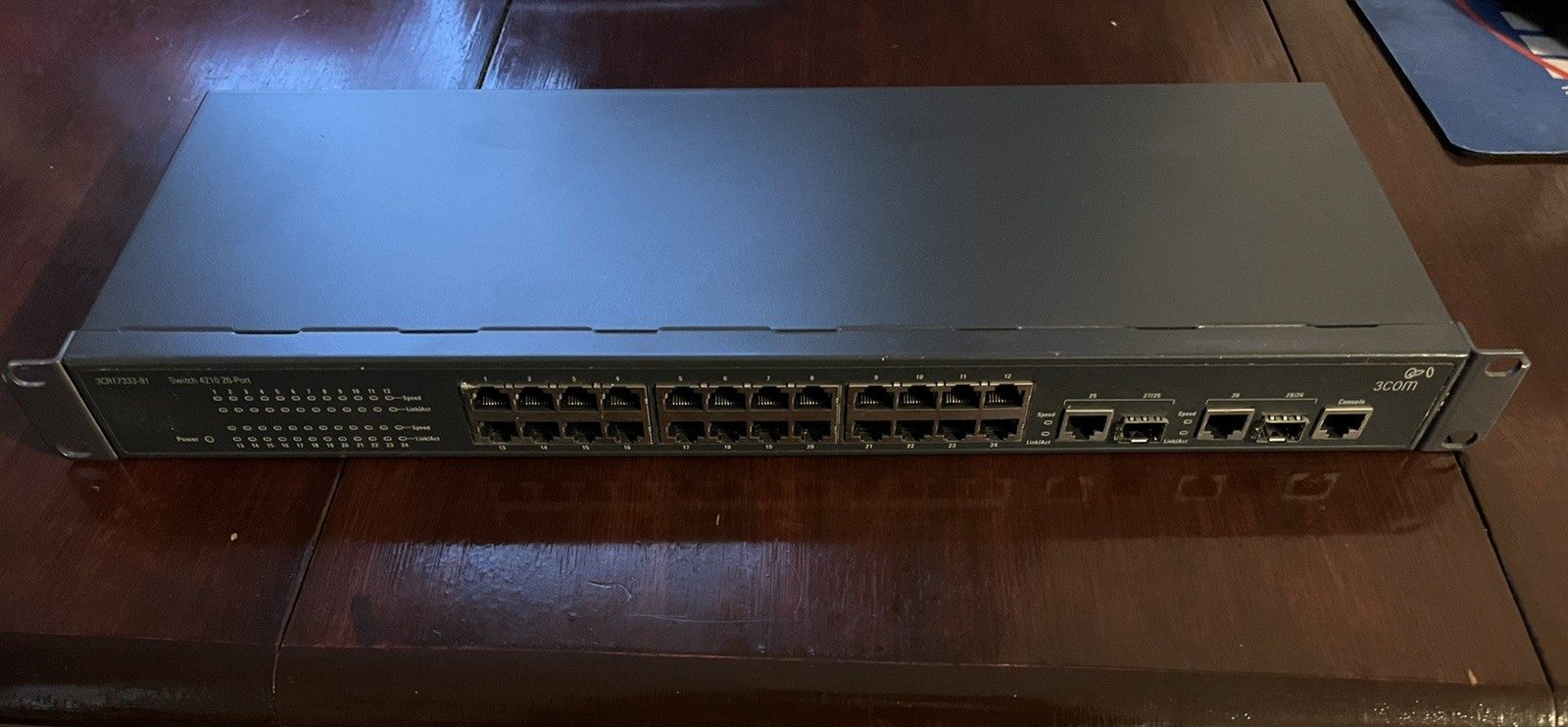 3Com 4210 (3CR17333-91) 26-Ports External Switch Managed stackable
