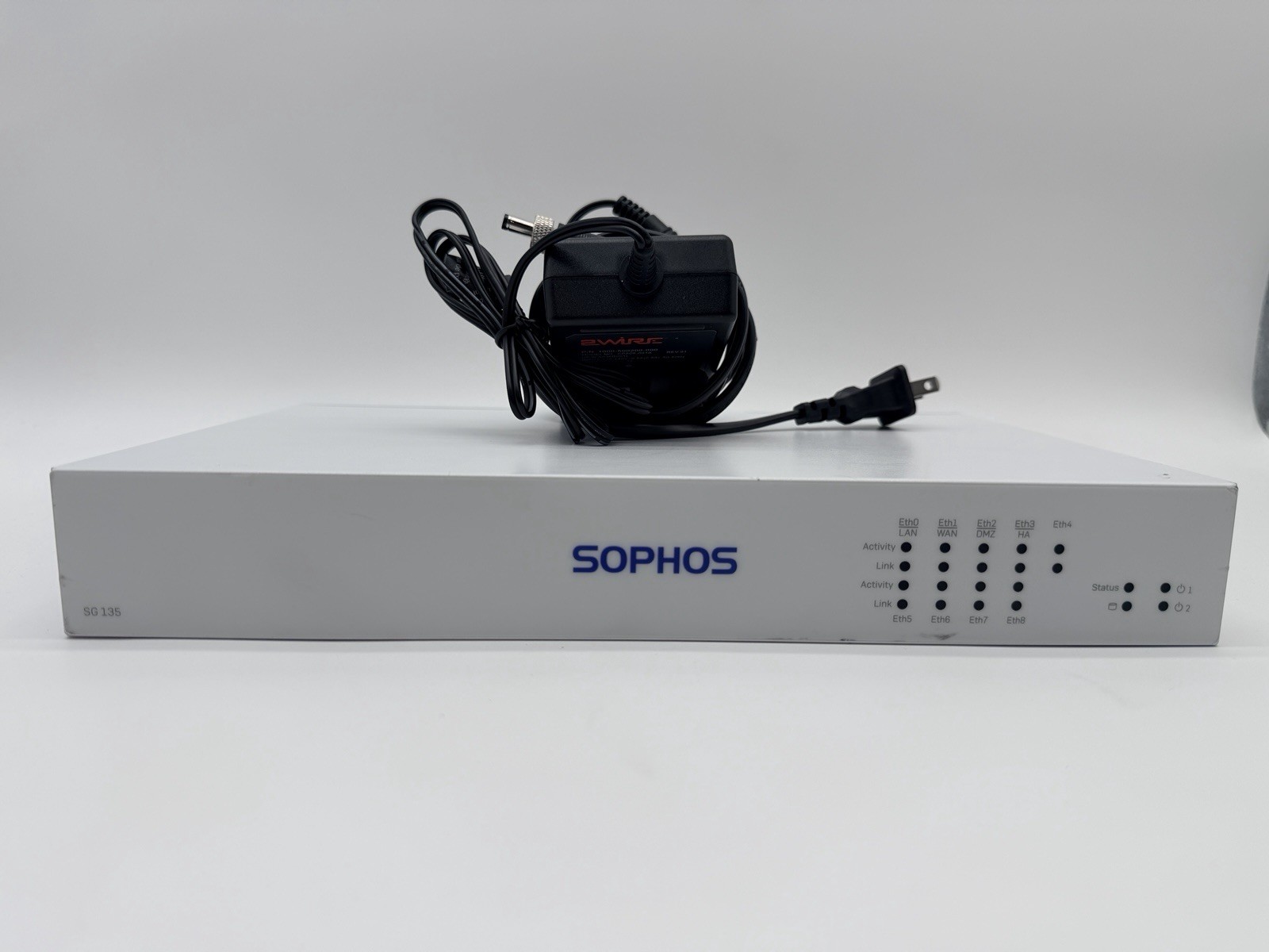 Sophos SG 135 Rev.3 Firewall Router -Atom C3558 6GB RAM 64GB SSD OPNsense 8x NIC