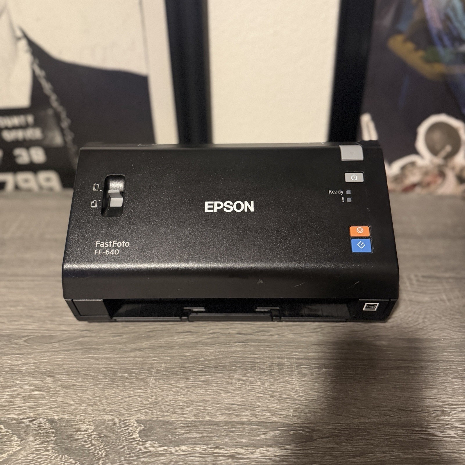 Epson FastFoto FF-640 High-Speed Photo Scanner. Low Usage. Excellent - No Cords