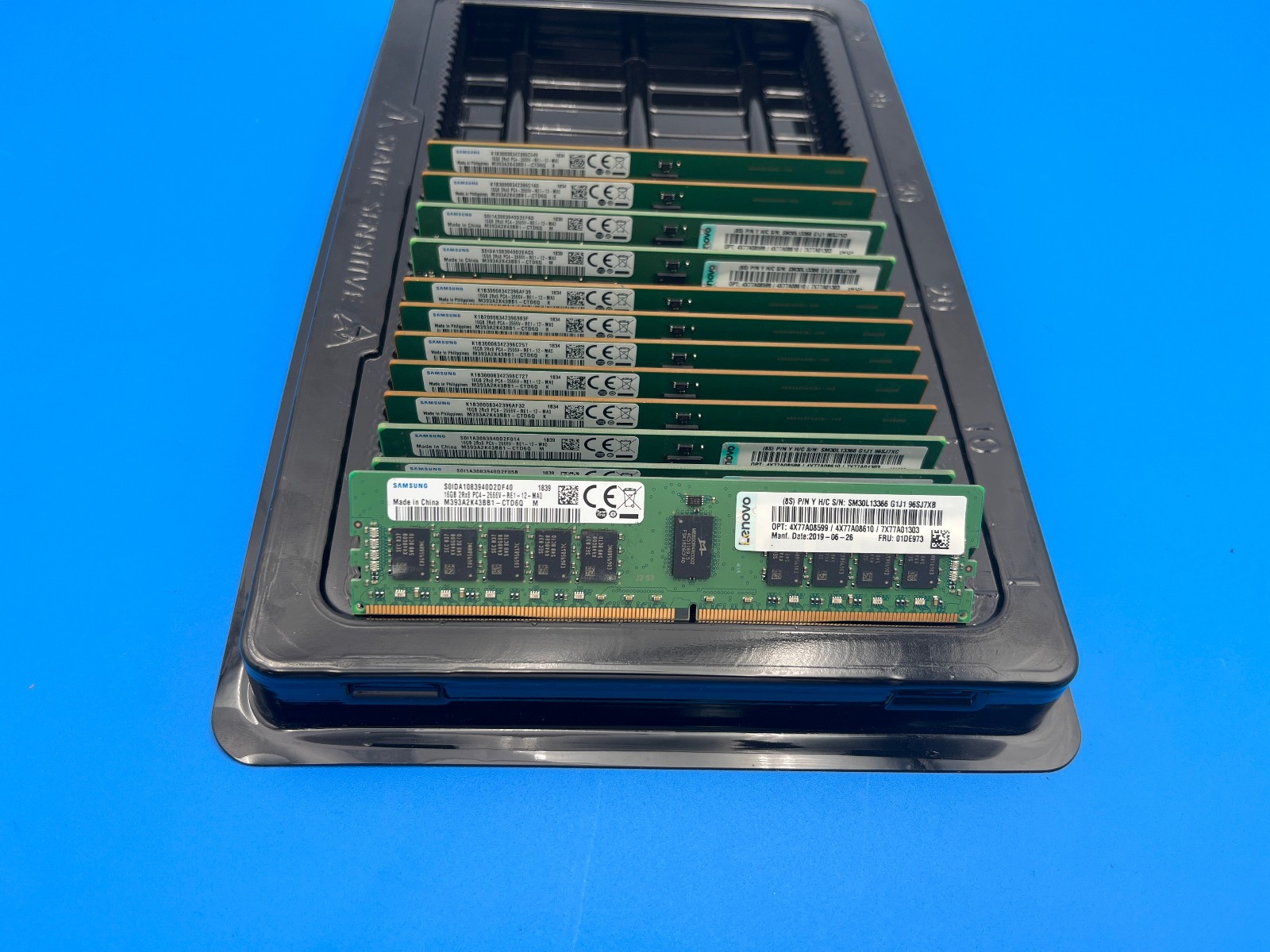 Lot of 14 - 16GB 2Rx8 DDR-4 2666V MHz ECC Reg Samsung M393A2K43BB1-CTD6Q