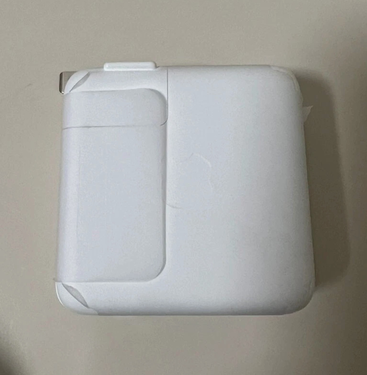 Apple 70W USB-C Power Adapter for MacBook Air/Pro