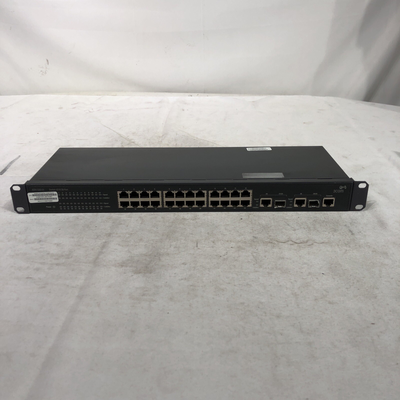 3Com 4210 26-Port Switch 3CR17333-91 with Rack Mounts