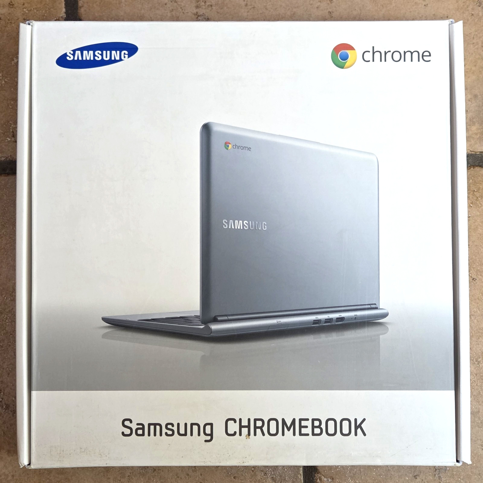 NEW Samsung XE303C12-A01US 11.6\