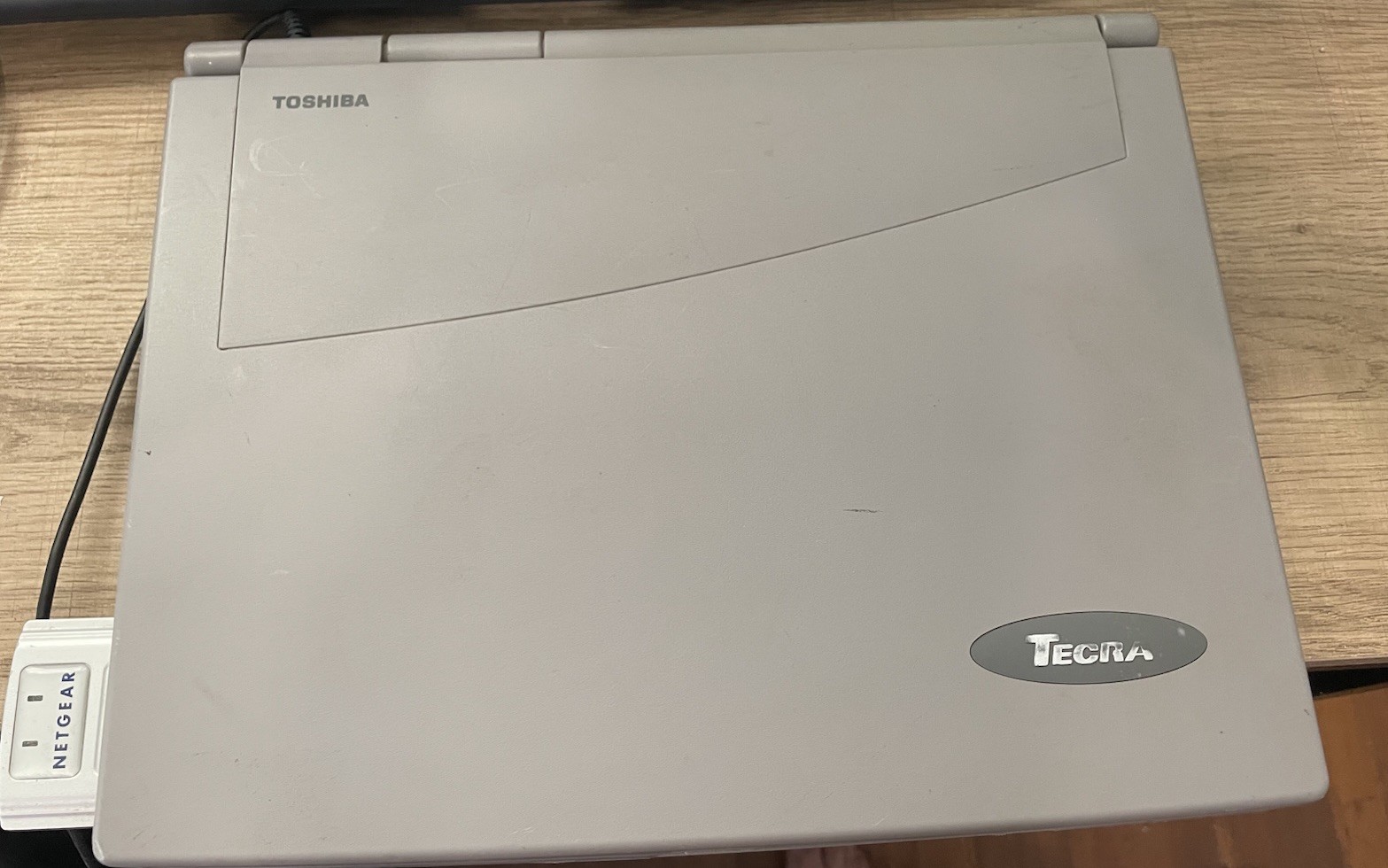 Vintage Toshiba Tecra 780CDM Laptop Computer Windows 98 65MB Memory & WiFi Adapt