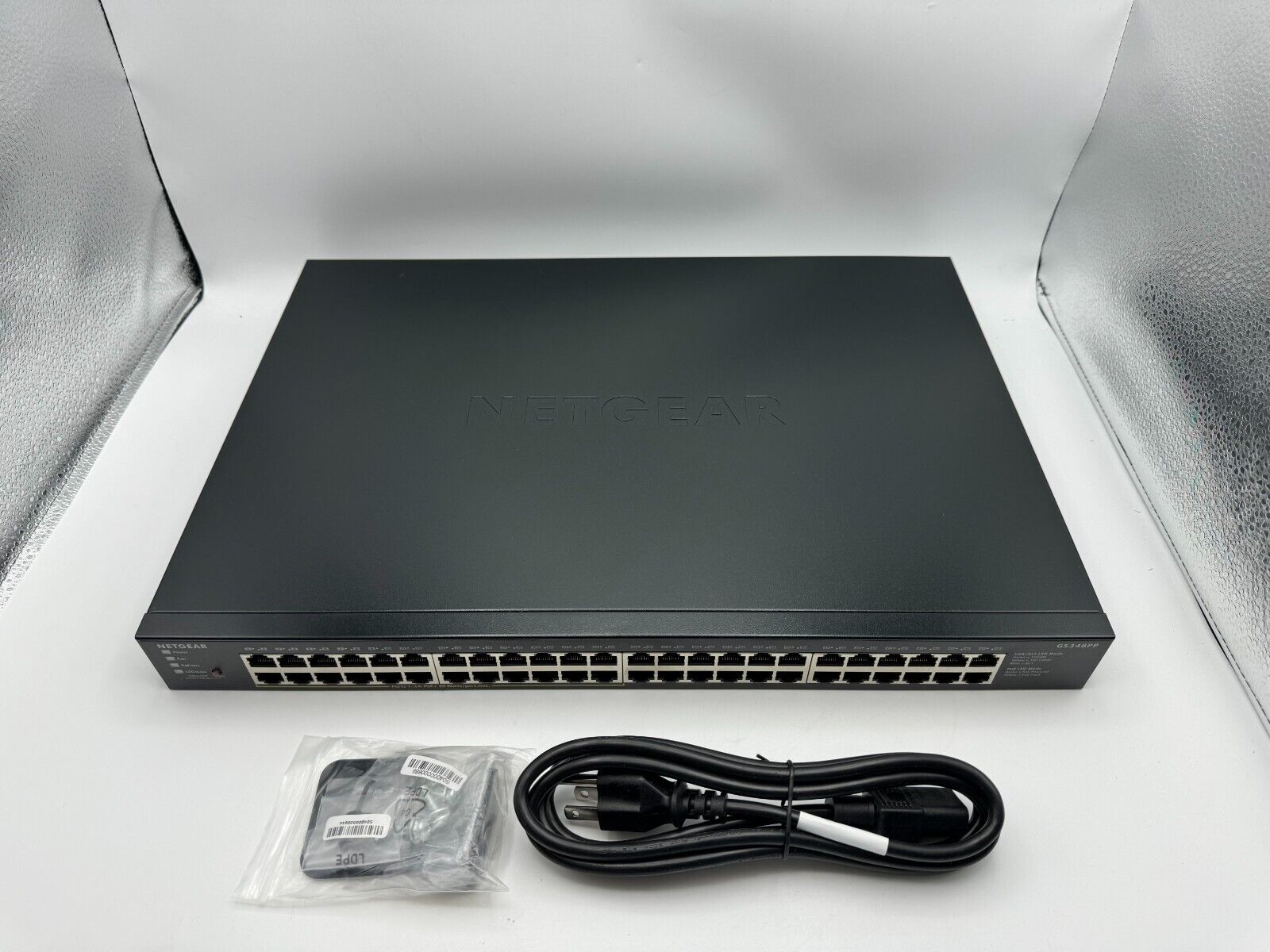 Netgear GS348PP-100NAS 48-port Gigabit Ethernet Unmanaged PoE+ Switch