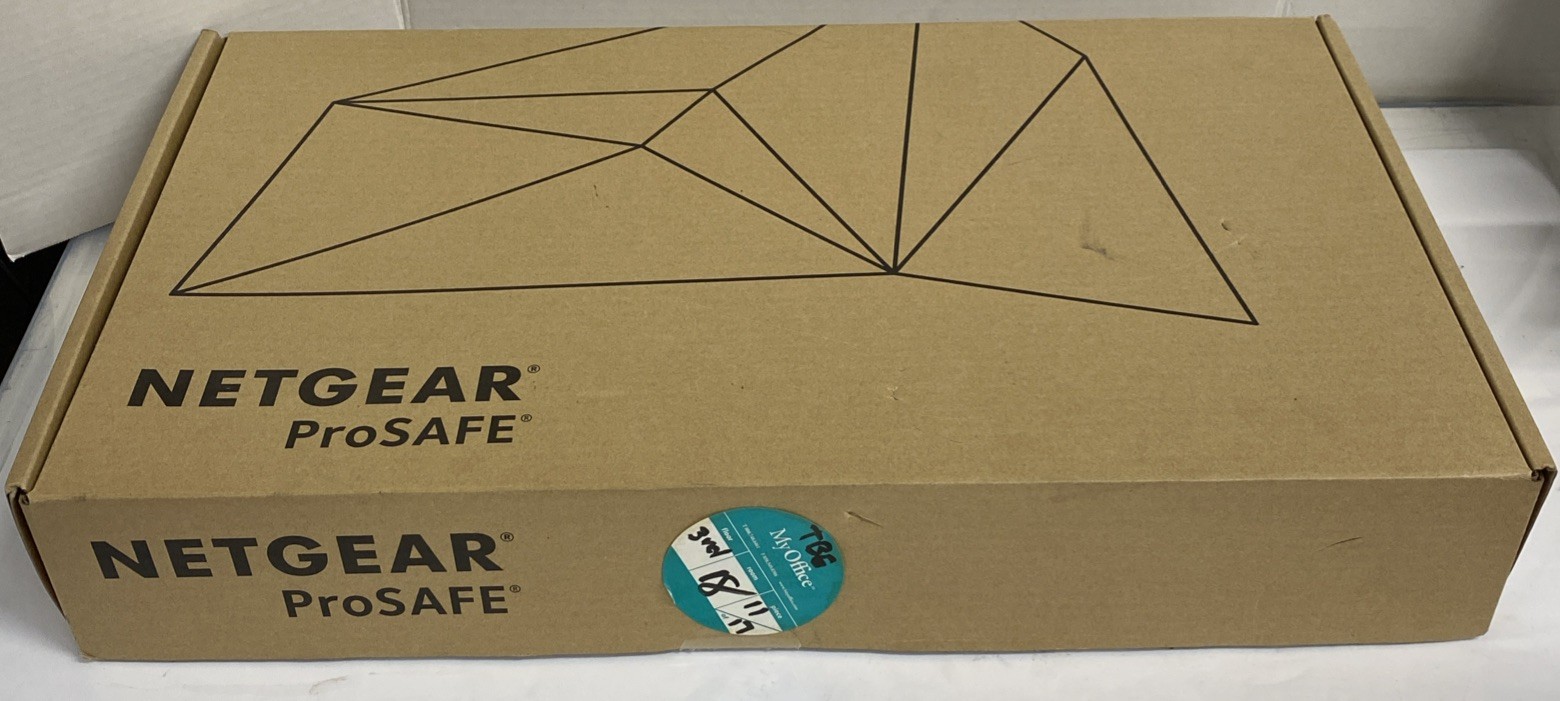 Netgear GS728TPp-200NAS  24 PORT GIGABIT POE SWITCH  - BRAND NEW SEALED