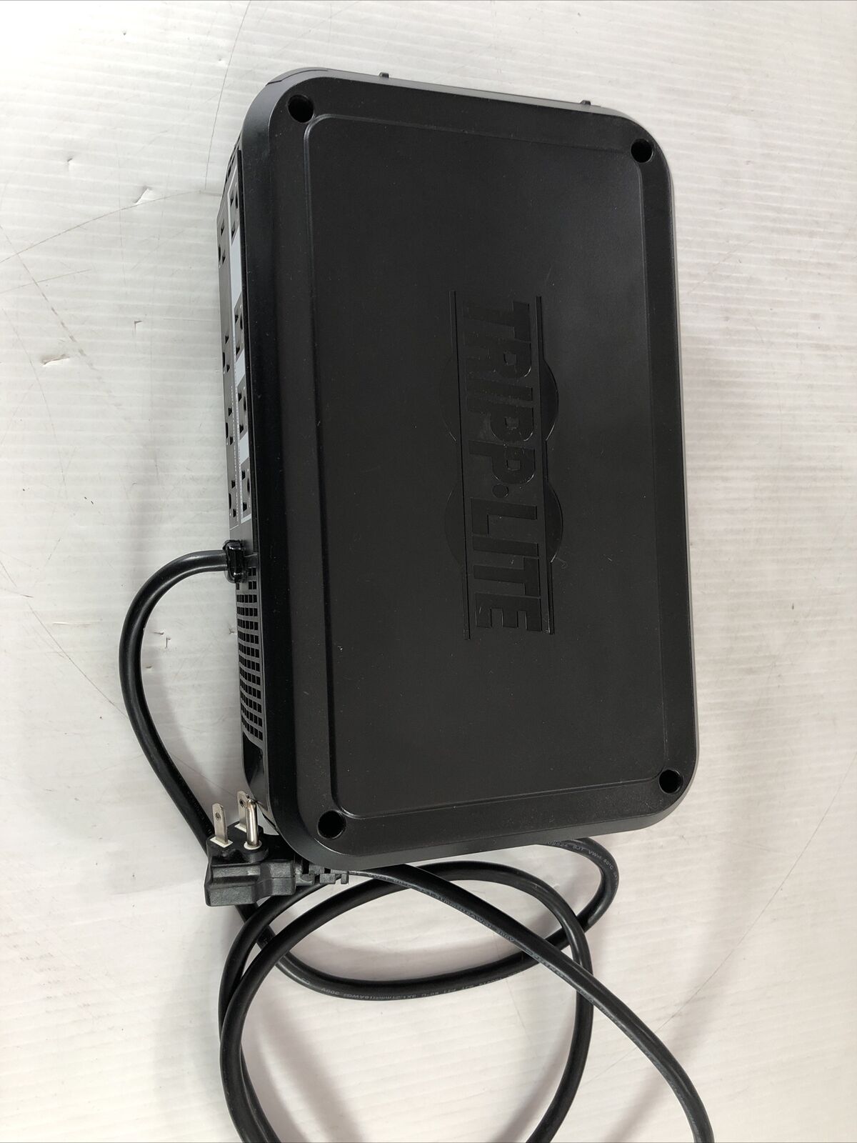 Tripp Lite Smart1000LCD 1000VA 500W 120V - Series: AGOM5357 Battery Backup