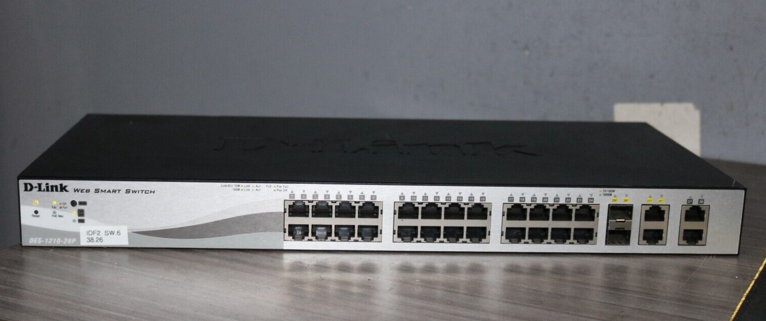 D-Link Switch 1210 Rev. C1 24x 100Mbps PoE 2x SFP 1GbE 1GbE DES-1210-28P , USED