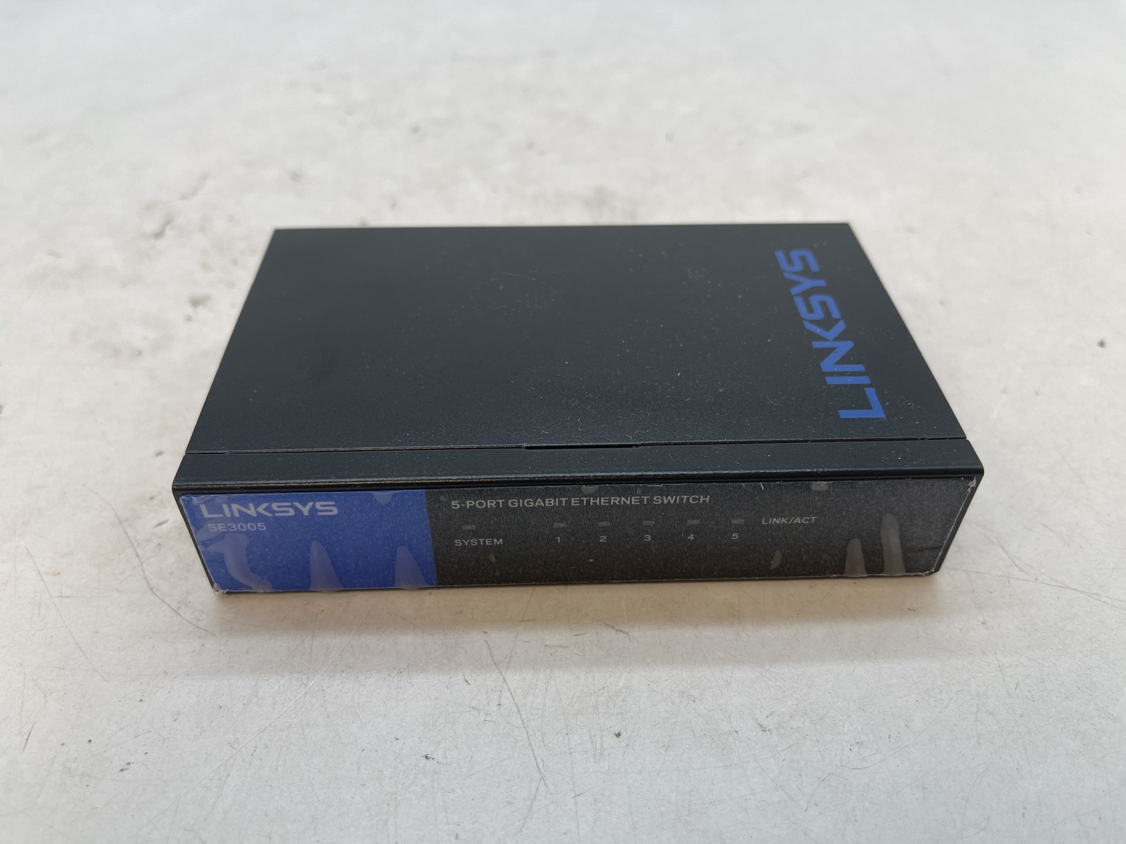 Linksys SE3005 5-Port Gigabit Ethernet Desktop Network Switch - 