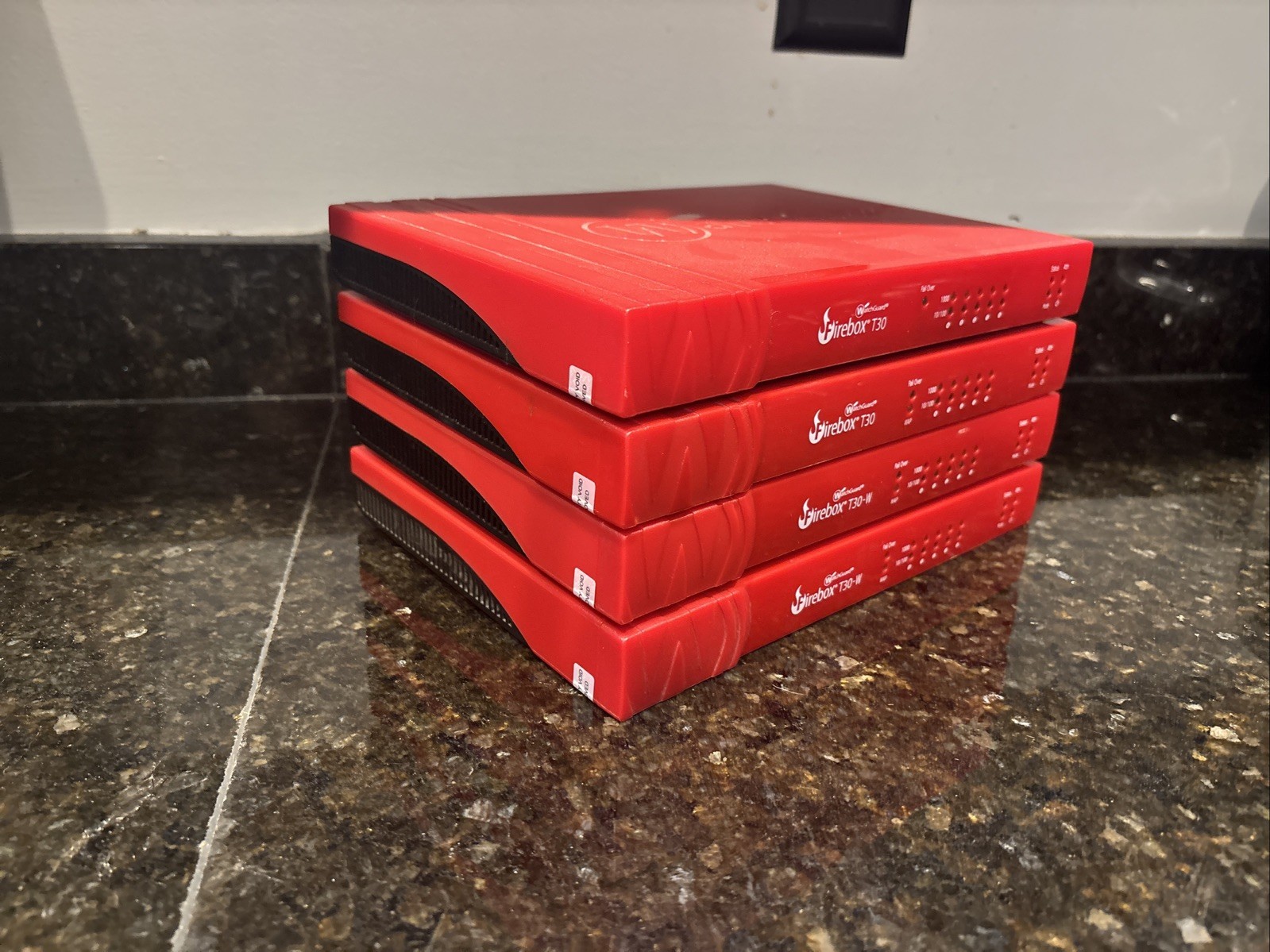 Lot of 4 WatchGuard Firebox T30 BS3AE5 Firewall *READ DESCRIPTION*