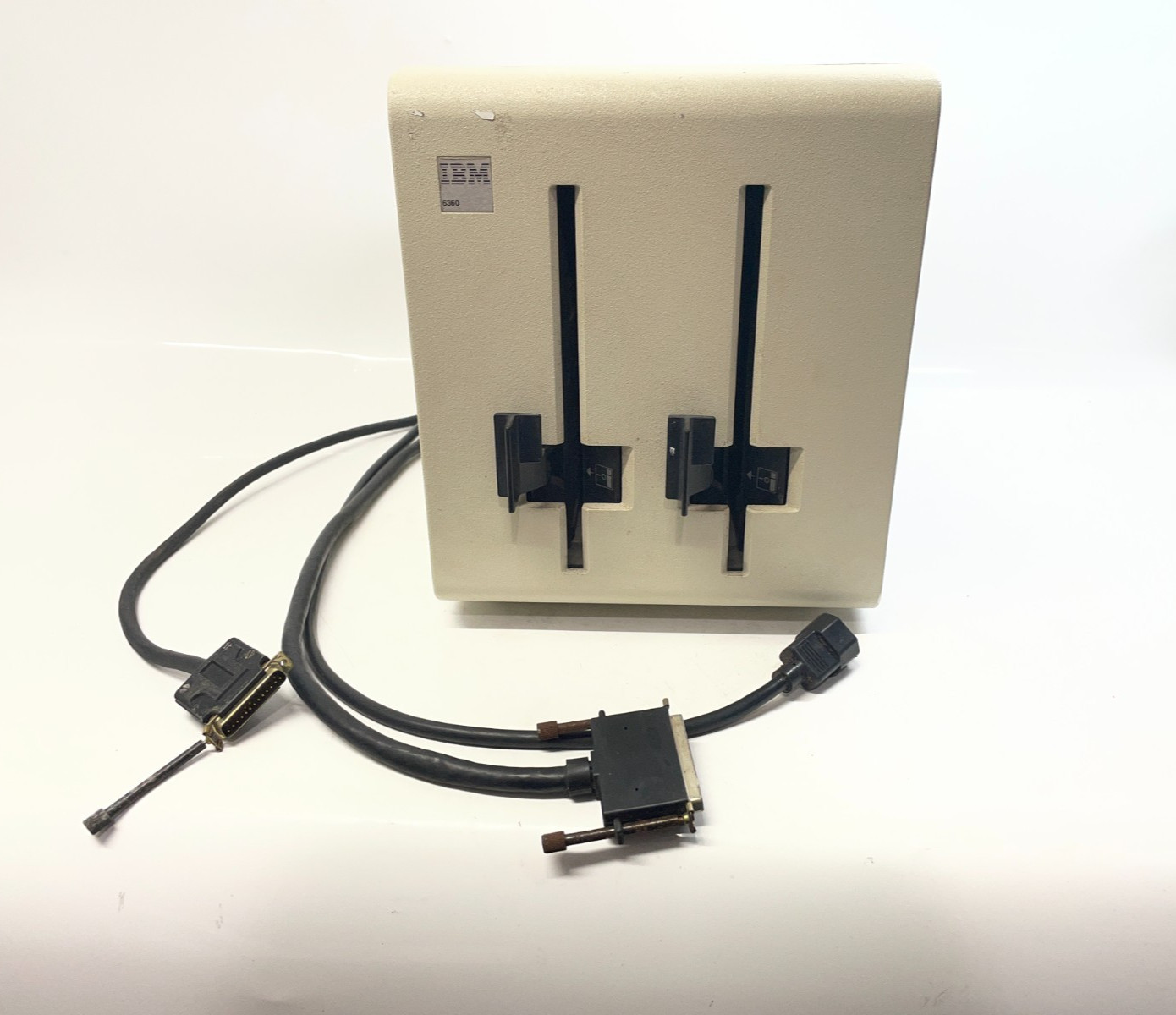 IBM DISPLAYWRITER SYSTEM 8\