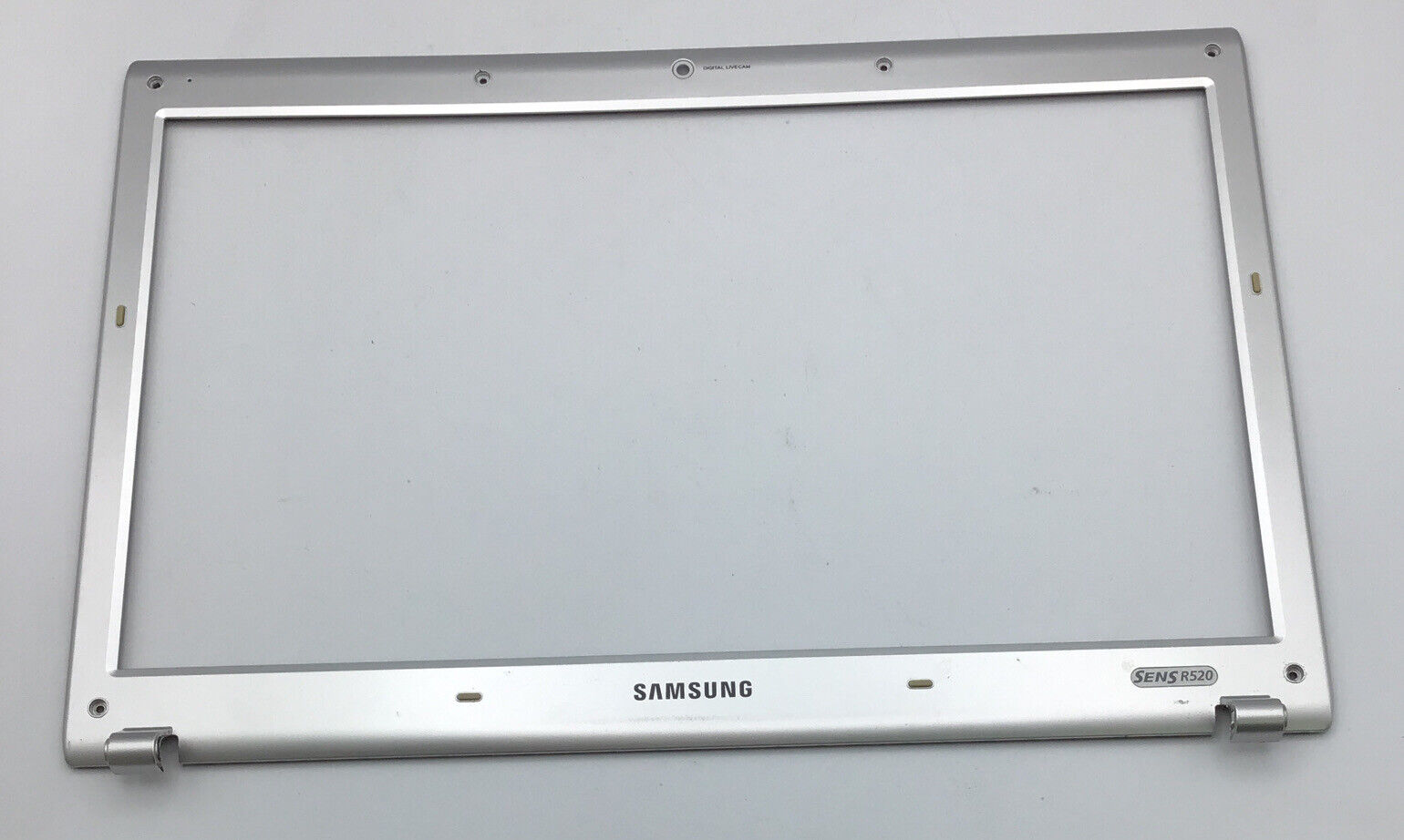 Samsung NP-R520 520 Series LCD Display Front Bezel  BA81-06613B        B1-Z1-f11