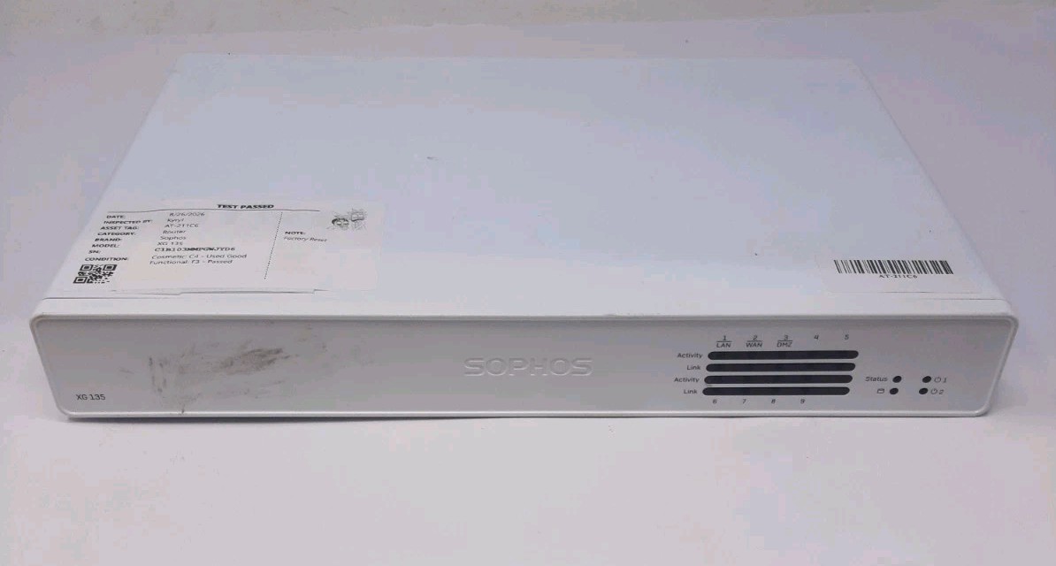 Sophos XG 135 Rev.3 Firewall Security Appliance 8x GbE Desktop