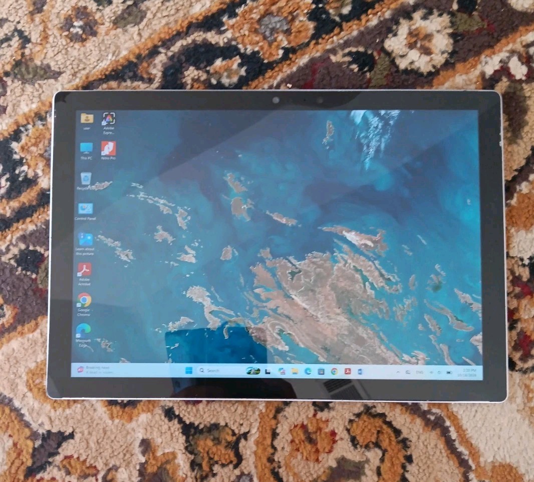 Microsoft Surface Pro 4 Intel i5-6300U@2.40GHz 8GB Ram 256GB SSD Windows 11 Pro