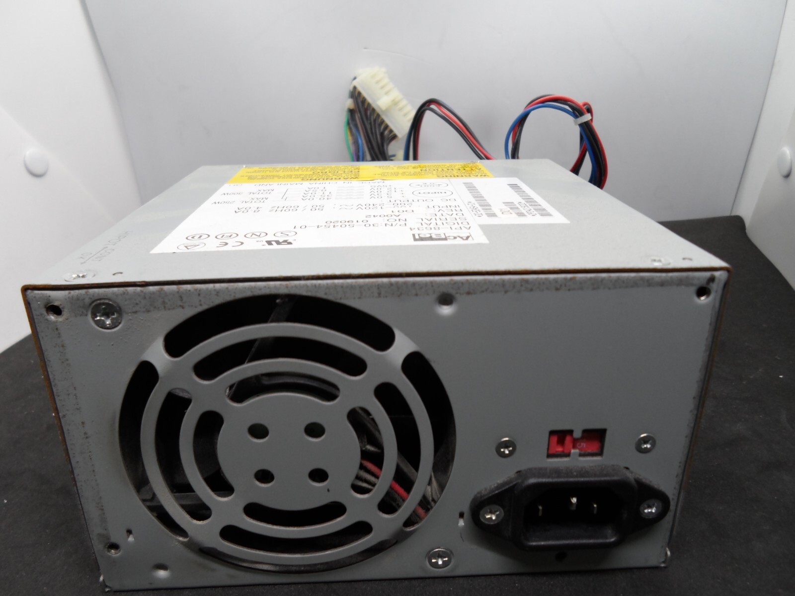 HP Compaq AlphaServer AlphaStation DS10 30-50454-01 API-8634 Power Supply 300W