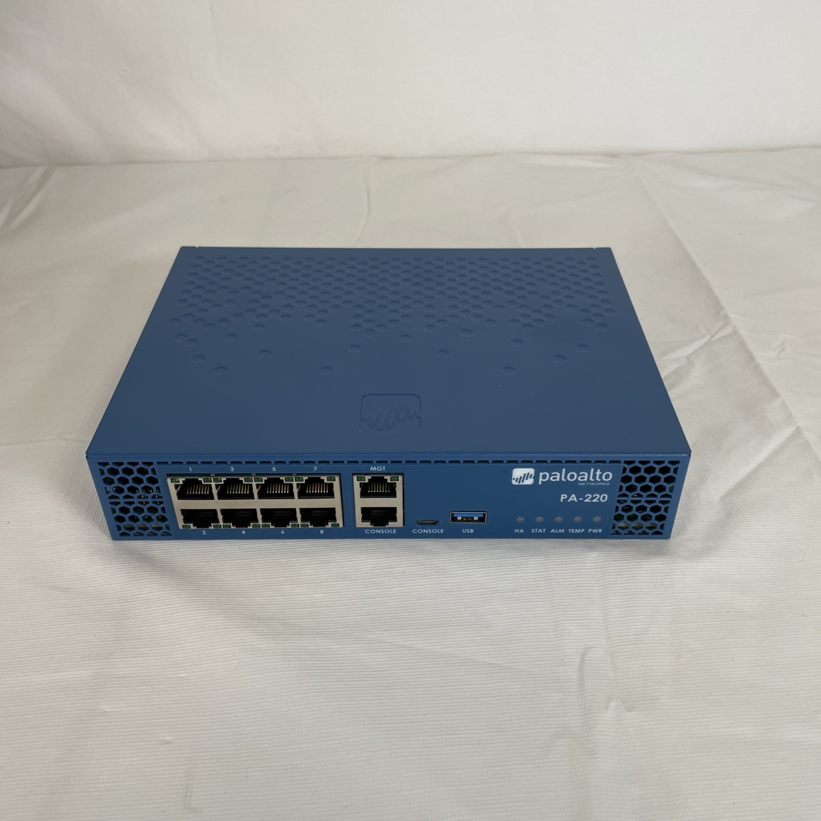 PALO ALTO PA-220 NETWORK SECURITY APPLIANCE FIREWALL - ( Open Box)