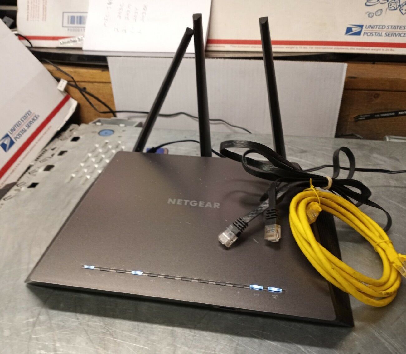 NETGEAR Nighthawk AC2300 Cybersecurity Dual-Band Wi-Fi Router - RS400-100NAS