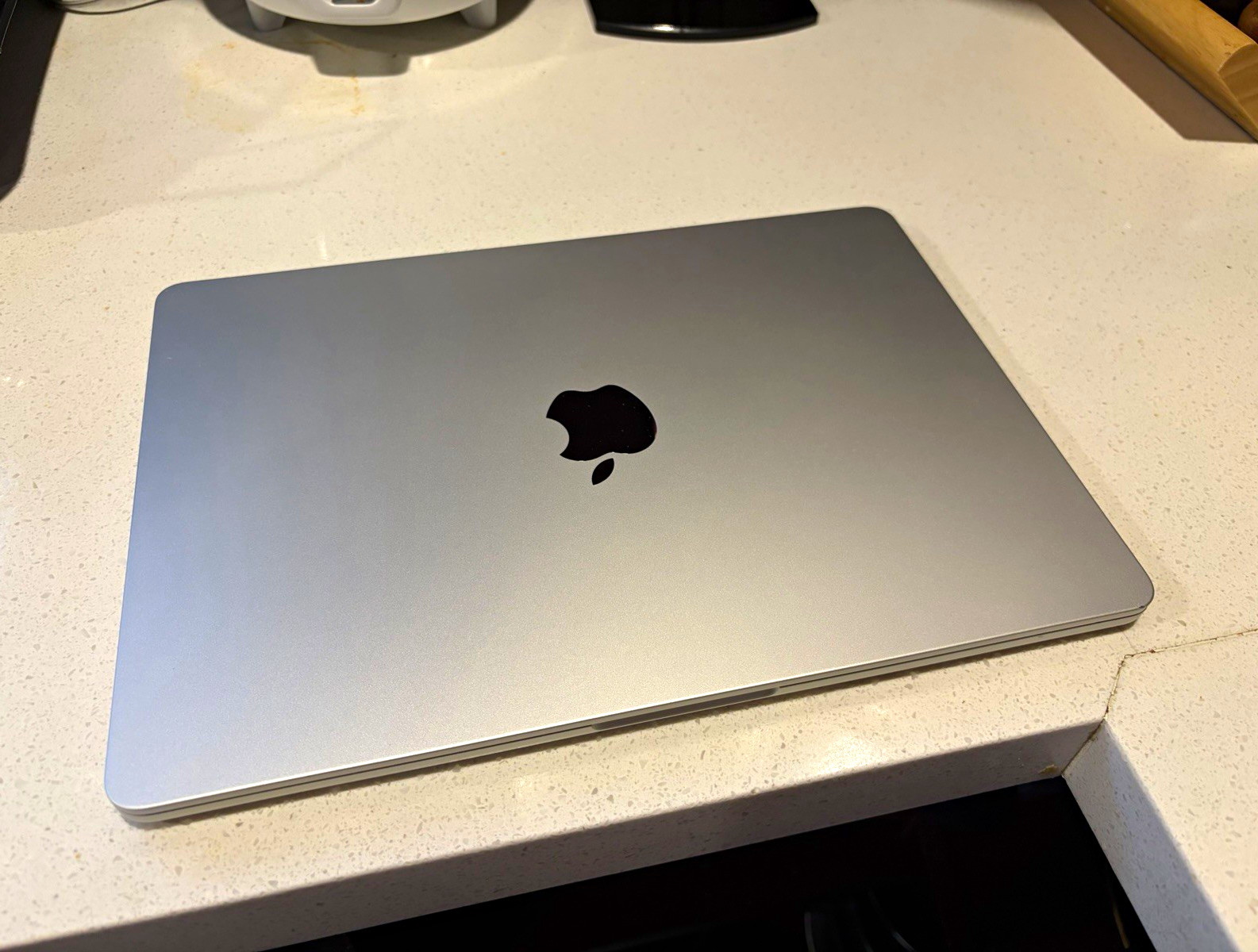 Apple MacBook Air 13-inch (2025) M4 32GB RAM 2TB SSD Silver macOS