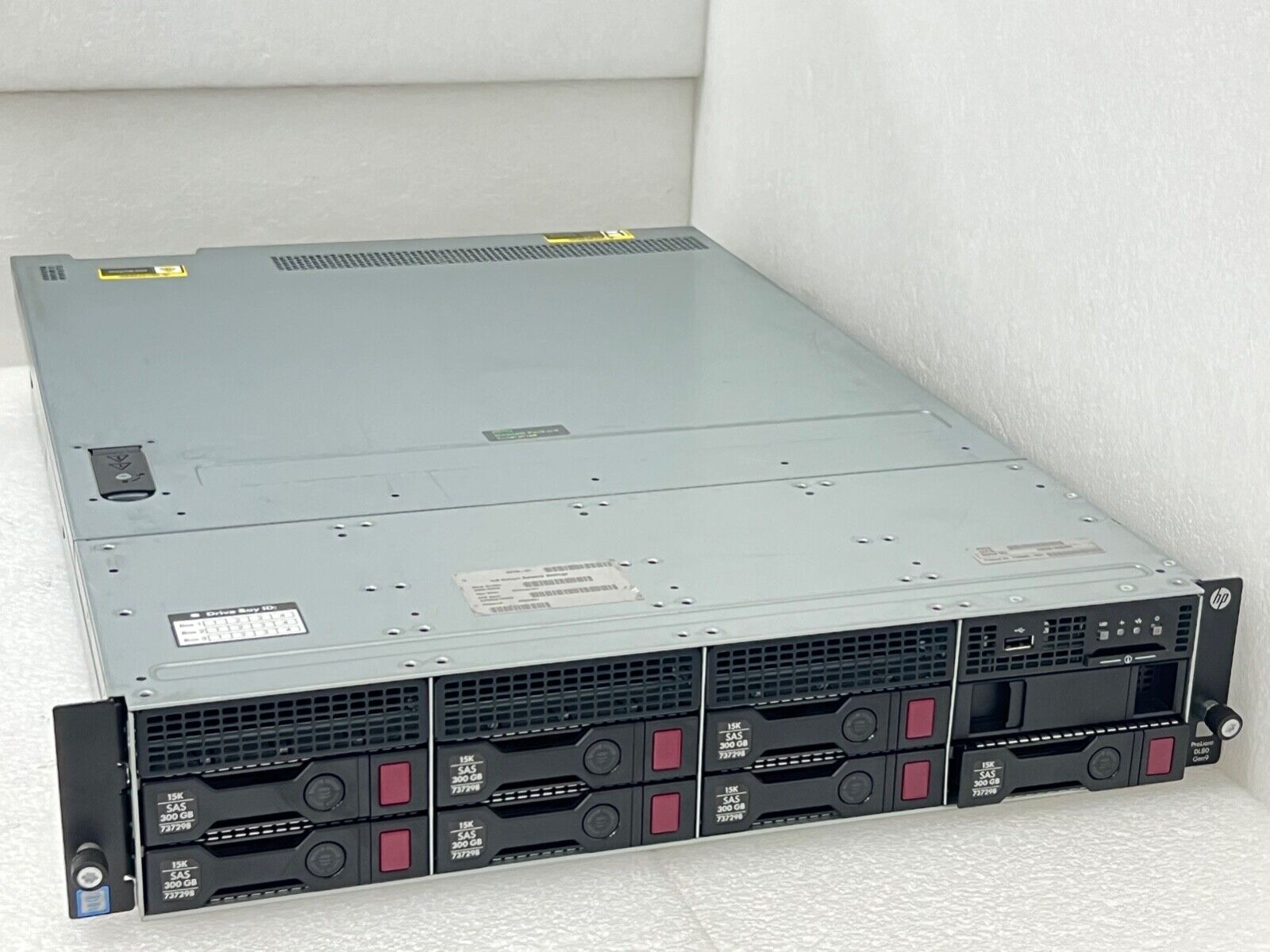 HP Proliant DL80 Gen9 Server No RAM, w 2x Intel E5-2630V3 and 7x 300GB SAS SSD