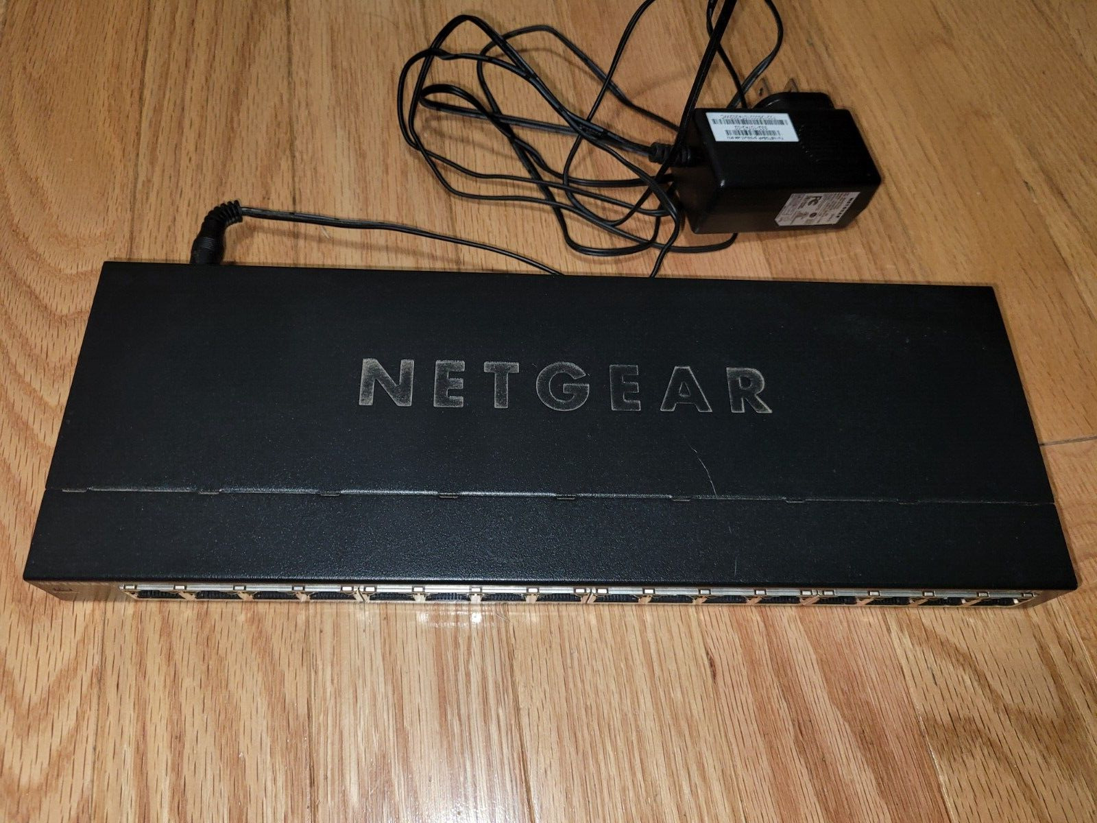 NetGear GS316 16-Port Ethernet Gigabit Unmanaged Switch w/power supply