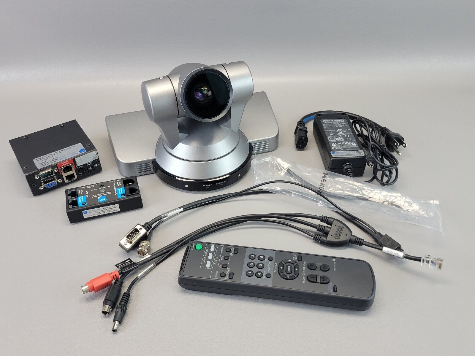 Sony EVI-HD1 Color HD Video Conference Webcam Remote & Accessories Pictured (C)