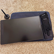 Huion Kamvus pro 16 (tablet case included)-(Brand new, used very little) picture