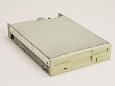 Safronic DS-34A 1.44MB 3.5 Inch Internal Floppy Drive with Bezel 34-Pin FDD picture